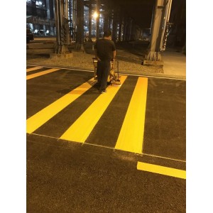 龙岗交通安全标识/龙岗车位划线标准尺寸/停车场车位划线50/个